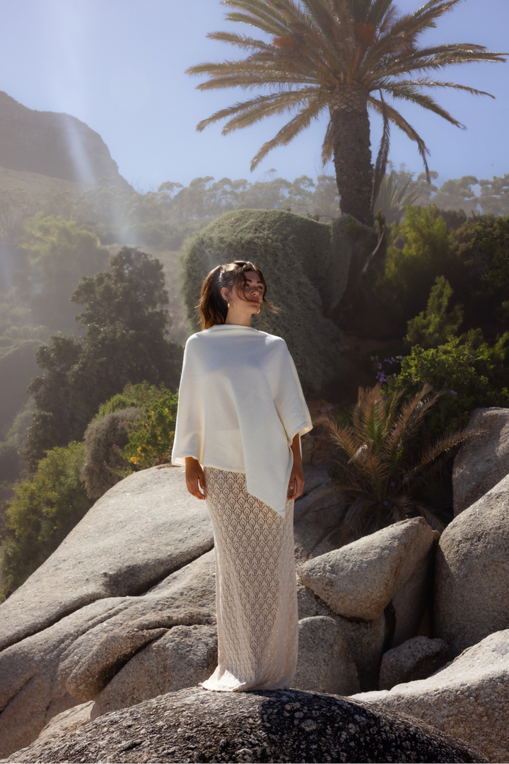 Dames asymmetric knit cape cashmere milk| Aline