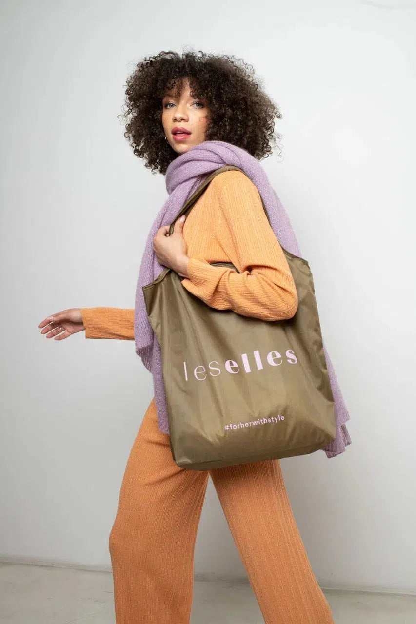 LESELLES in Feeling en Gael magazine
