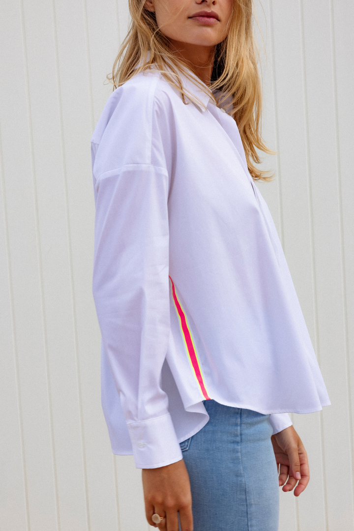 Dames blouse wit met fluo detail