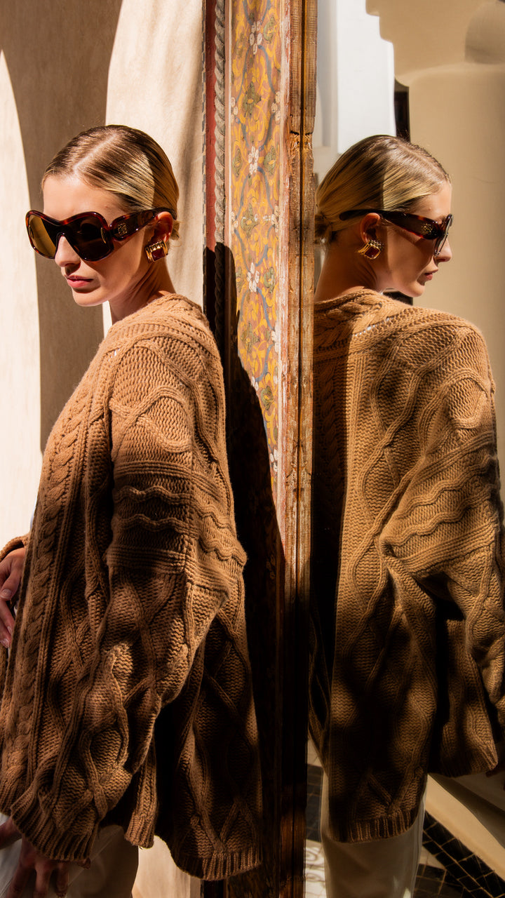 Dames Vest met kabelmotief in cashmere camel | Alix