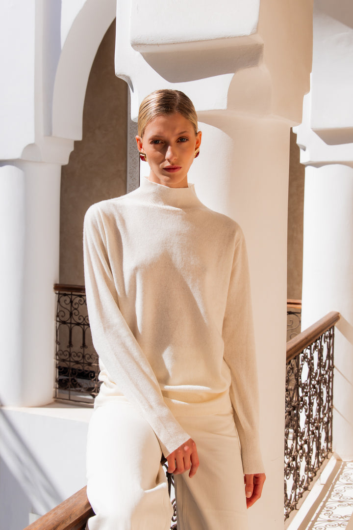 Dames pull cashmere wit Sandrine met opstaande kraag off white