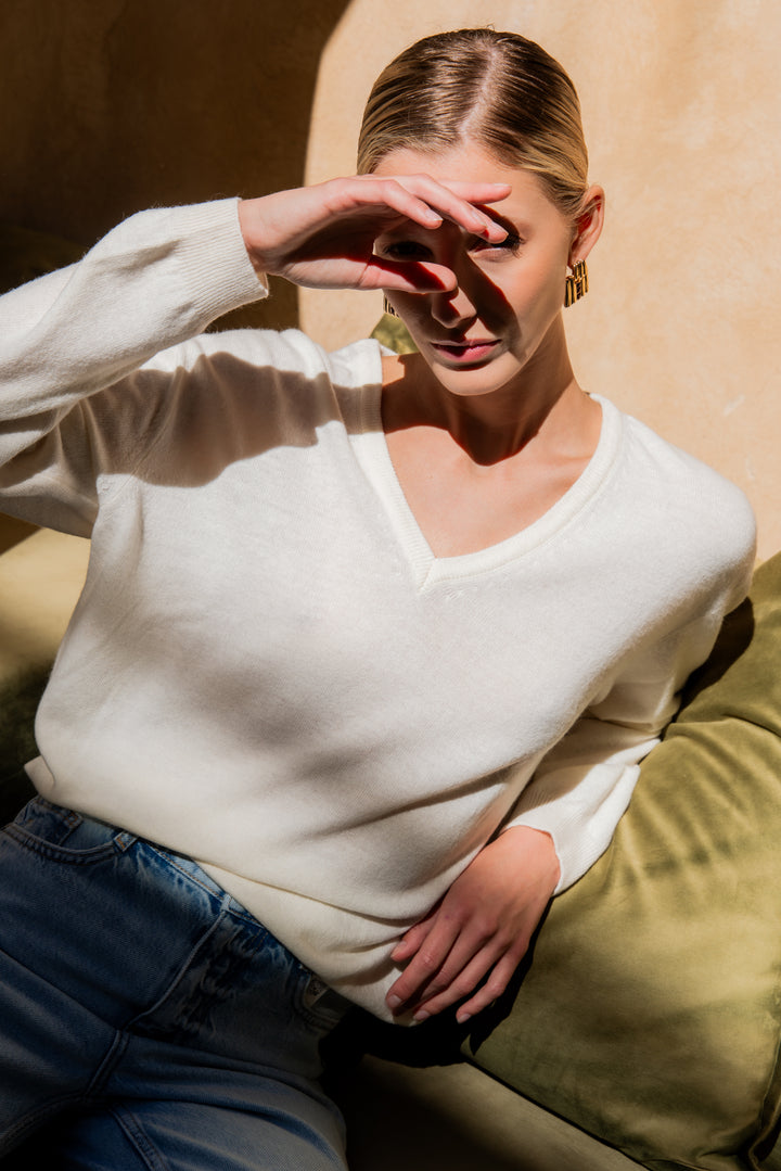 Dames pull cashmere wit  met v-hals  | Manon