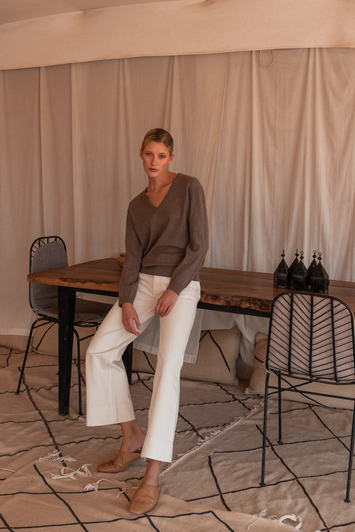 Dames pull cashmere met v-hals taupe  | Manon