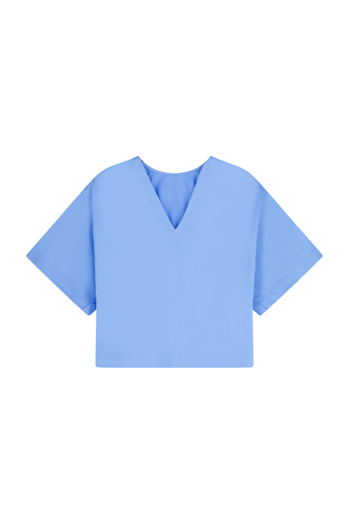 Dames blouse lichtblauw met V |  Reversible | Emilie